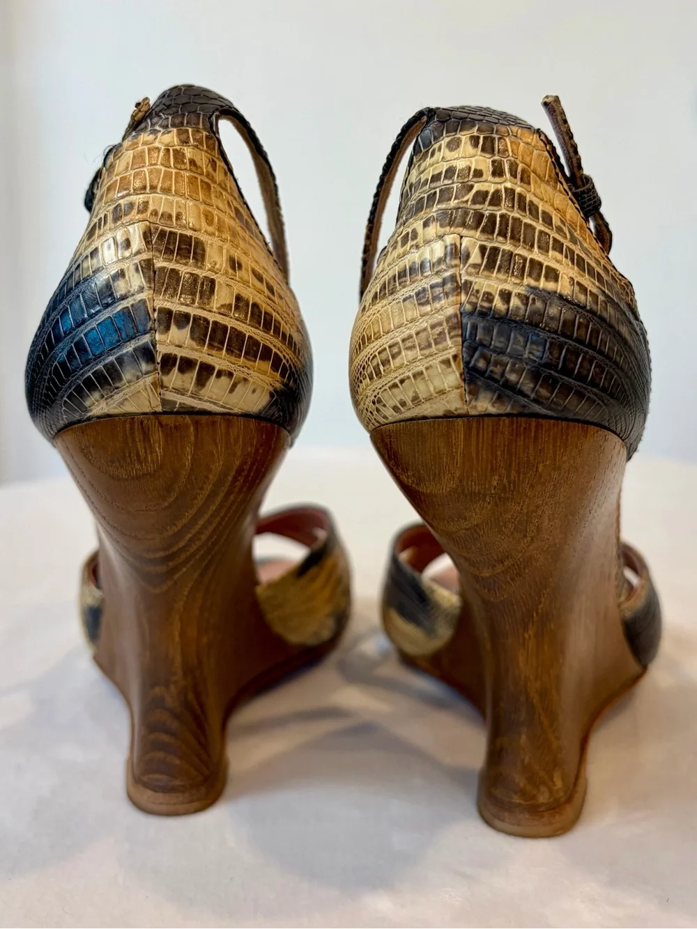 Alaïa Brown Snakeskin Heels, Wood Sculptural Wedge, ankle strap, brw/tan,38,EUC